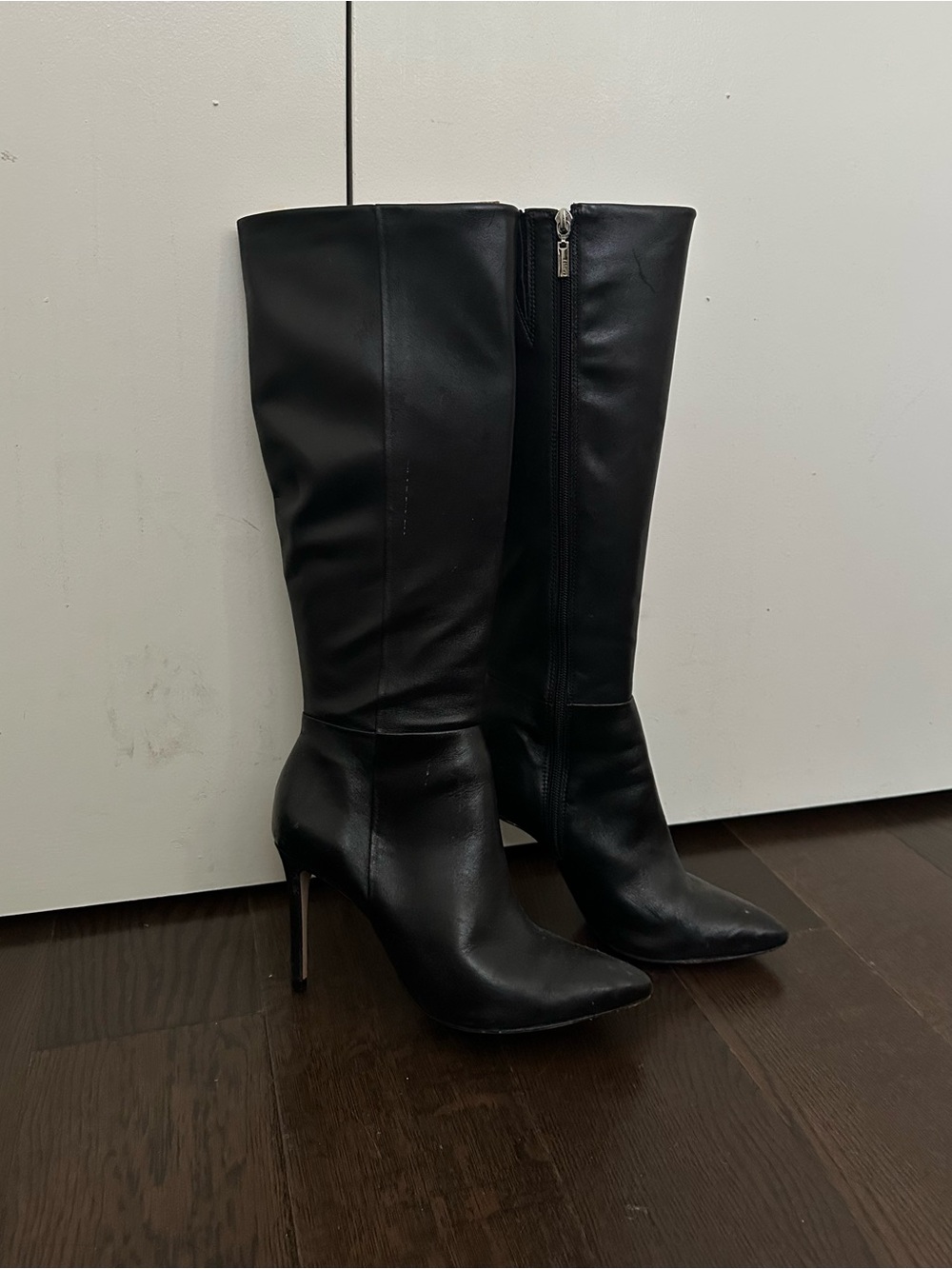 Schutz Classic Black Knee-High Leather Stiletto Boots